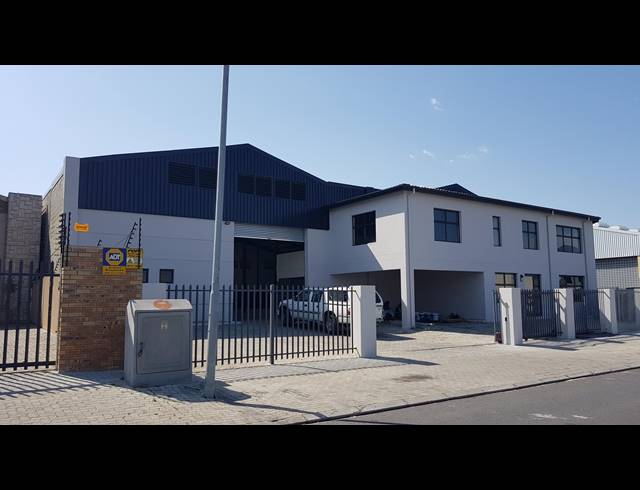 1,166M² FACTORY FOR SALE IN SAXENBURG PARK 2